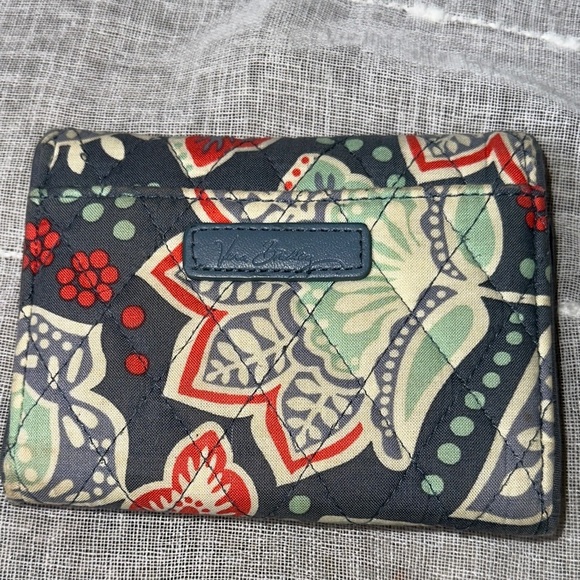 Vera Bradley Nomadic Floral Design Small Euro Tri Fold Wallet Designer NWOT Cond - Picture 12 of 12